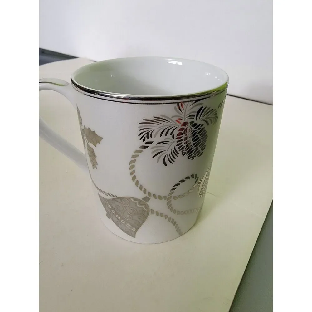 Mikasa HOLIDAY GALA PATTERN 12 oz Coffee Mug Tea Cup‎ CHRISTMAS - HOLIDAY